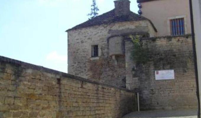 Le Puits Fortifie Salives Екстер'єр фото